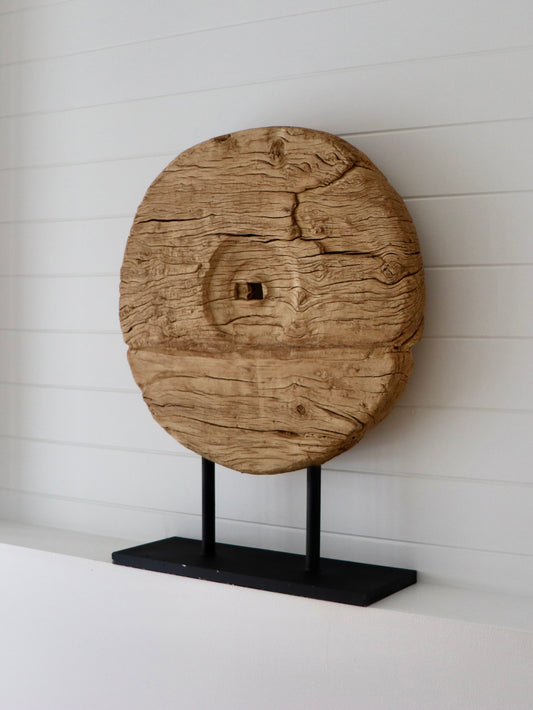 Vintage | Wheel on Stand