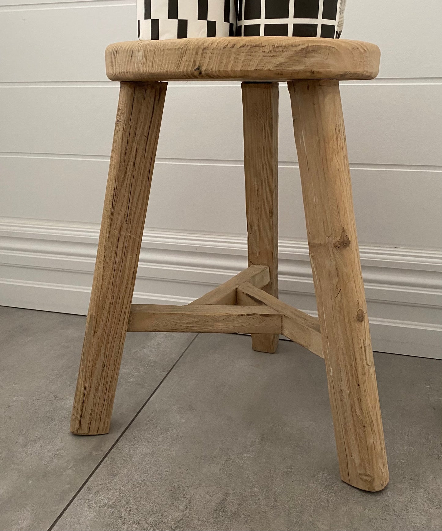 Skye| Round Elm Stool
